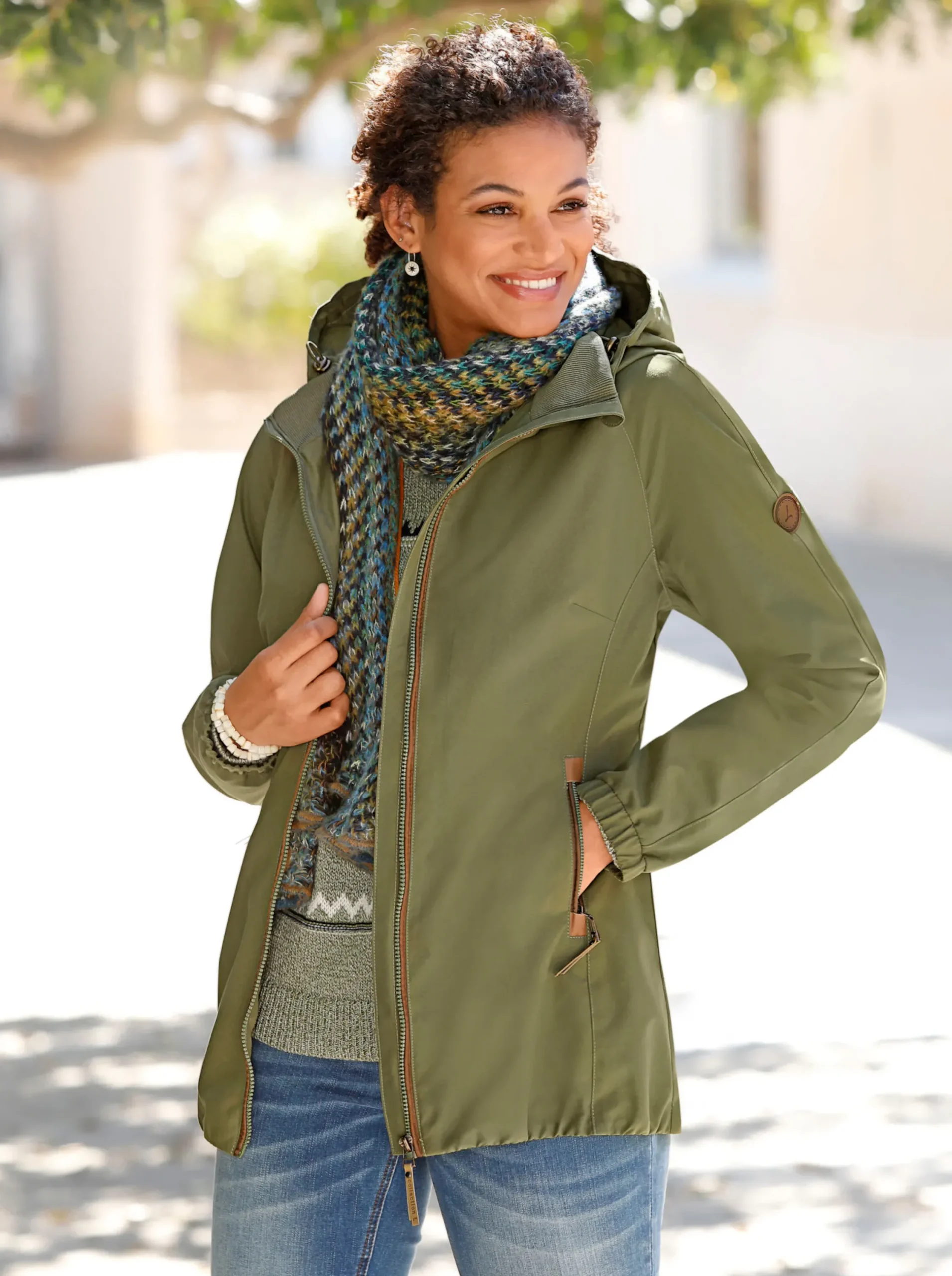 Jacken| Übergangsjacke in Microfaser-Qualität oliv