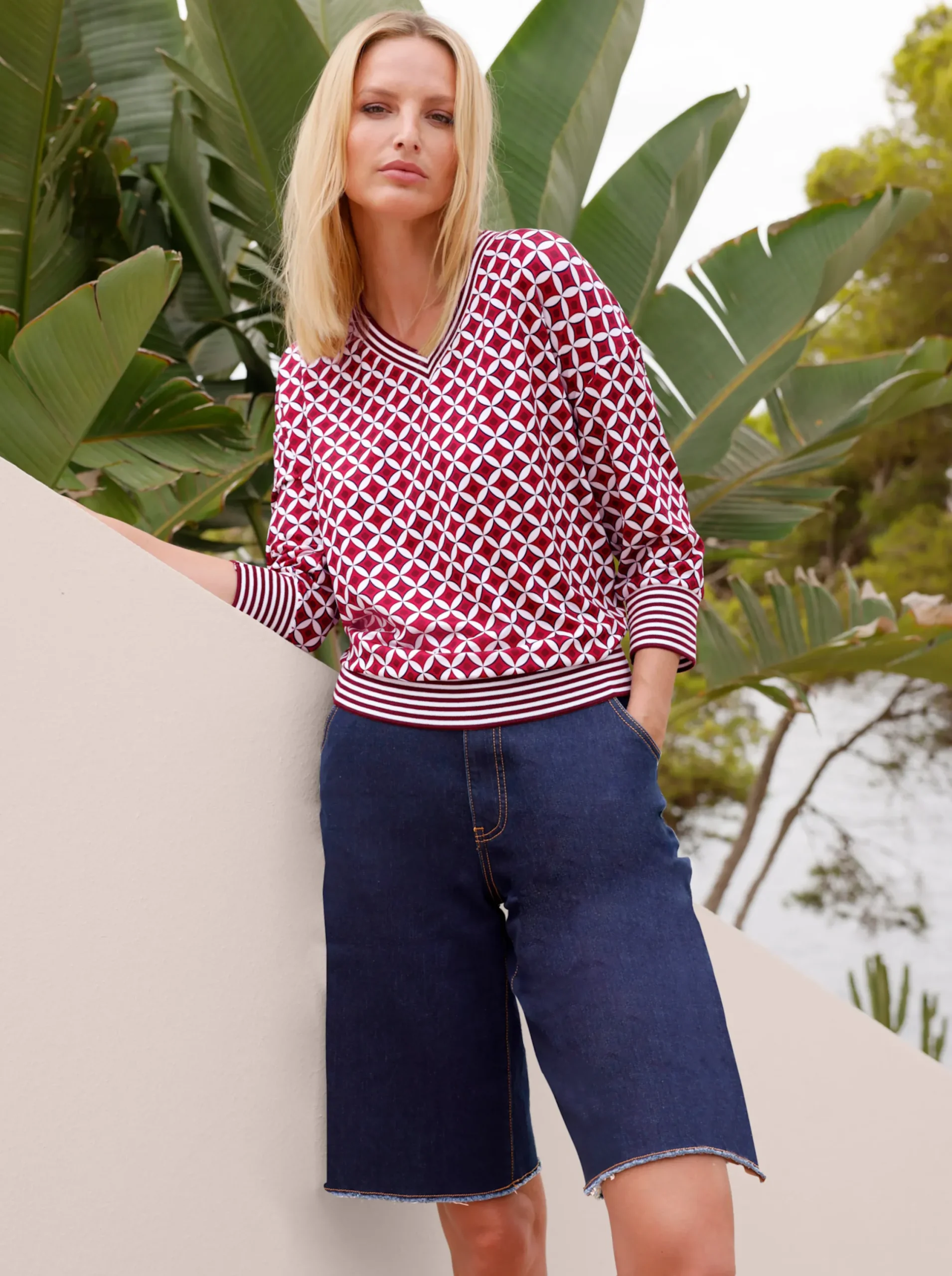 Shirts|heine Blusenshirt in Koffer-Qualität ecru-rot-bedruckt