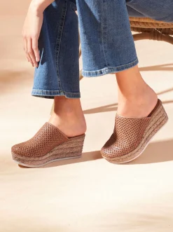 Pantoletten|Andrea Conti Clog camel