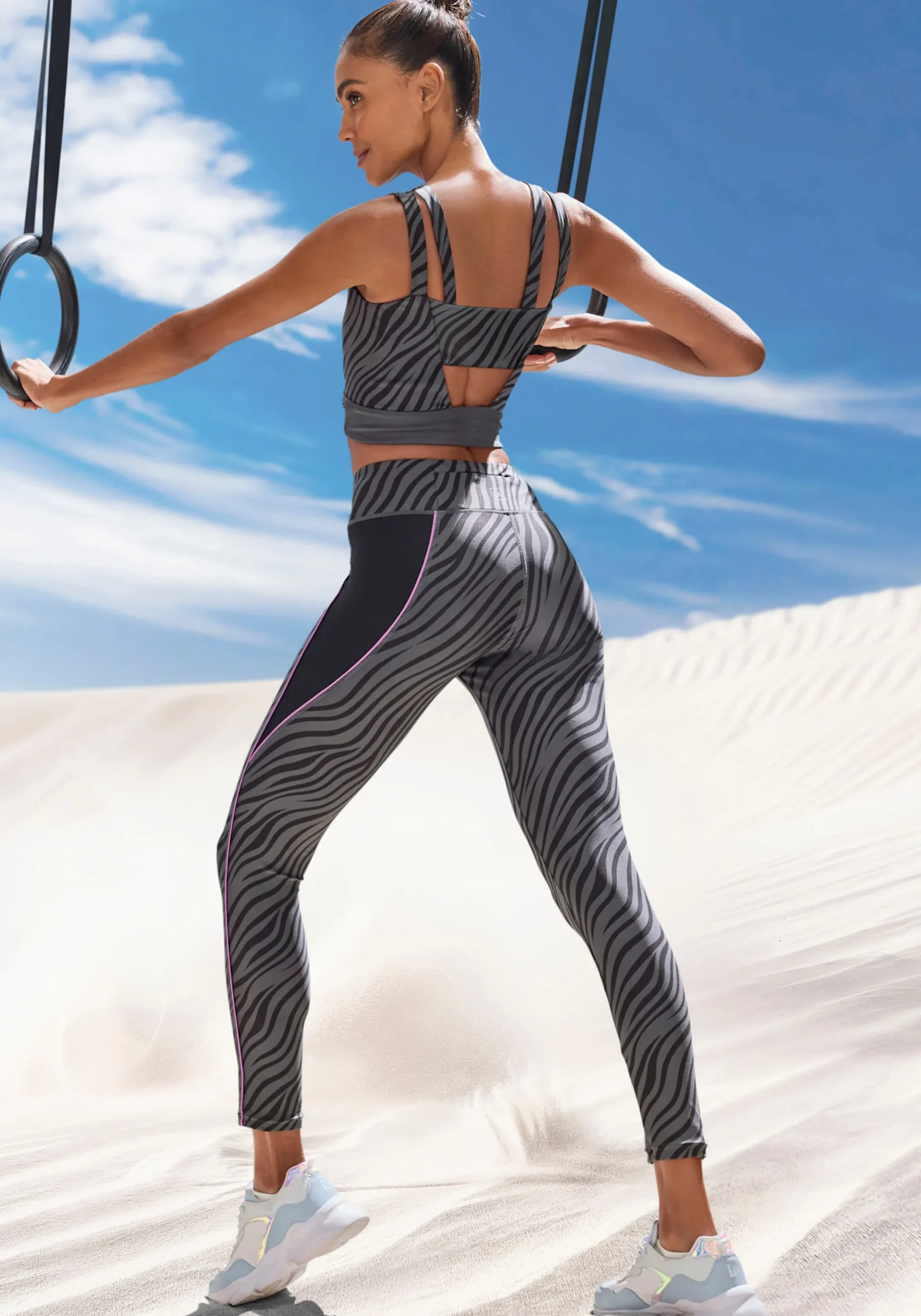 Shirts|LASCANA ACTIVE Crop-Top schwarz
