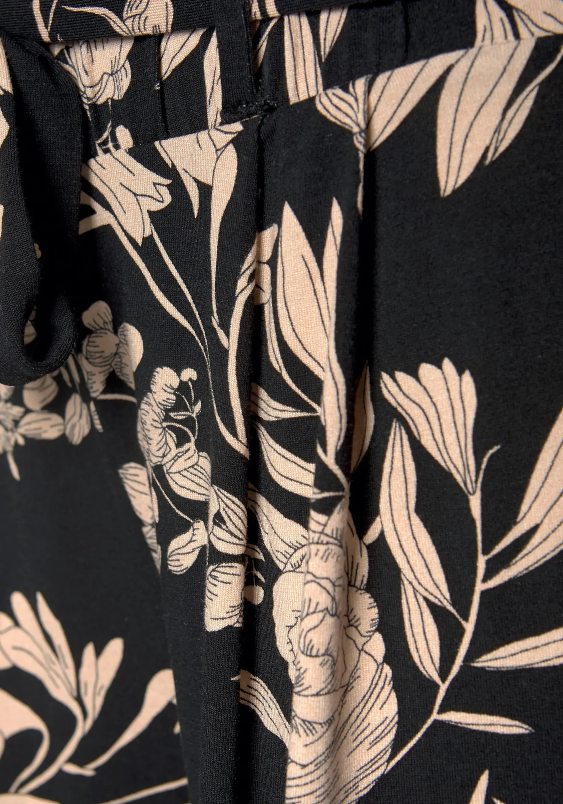 Strandmode|LASCANA Culotte schwarz-taupe-bedruckt