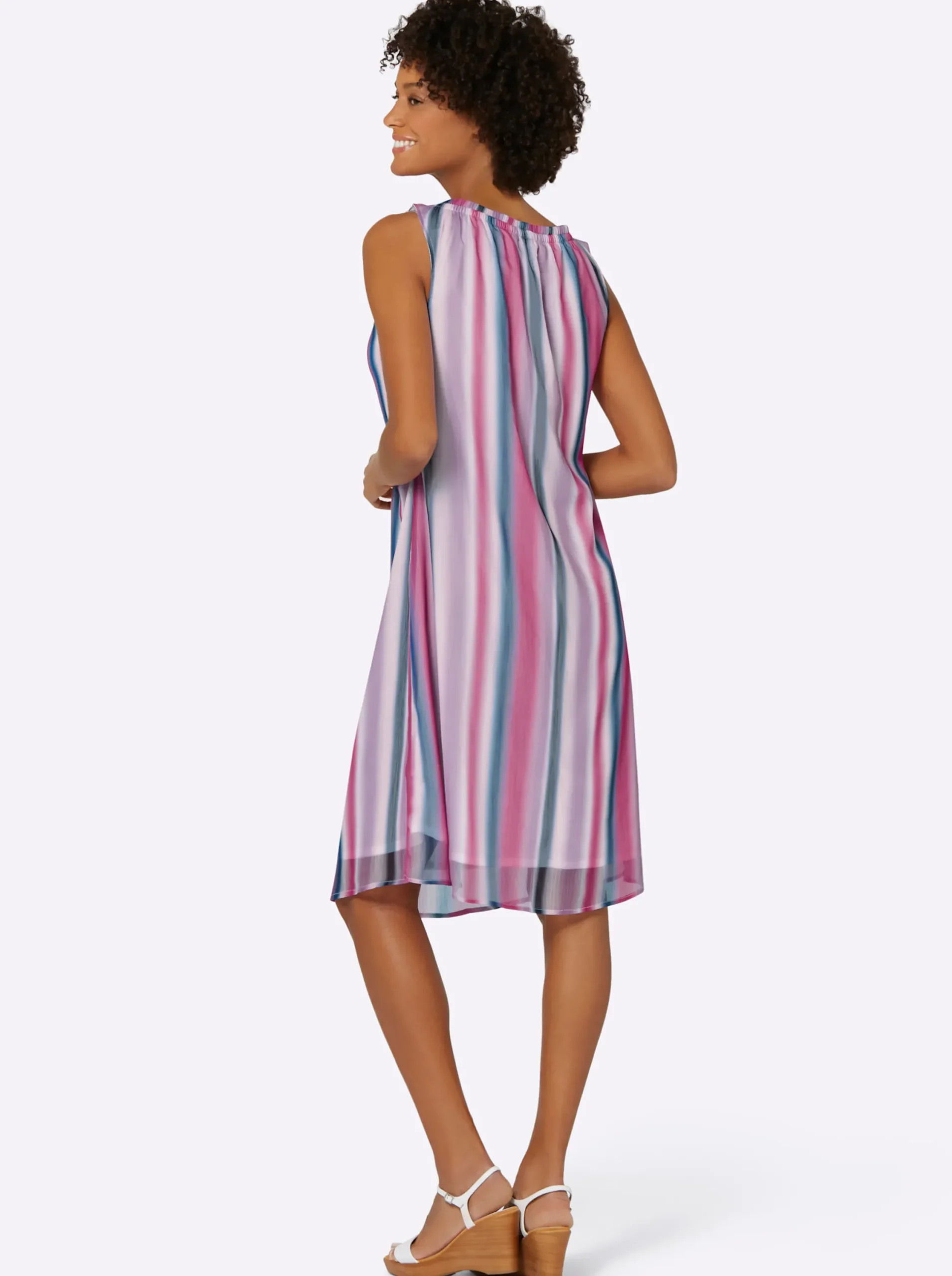 Strandkleider|Kleider| Freizeitkleid mit Farbverlauf-Streifenmuster fuchsia-bedruckt