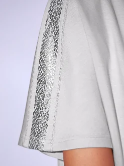 Kleider| Freizeitkleid mit Glanzeffekten im Schulterbereich hellgrau