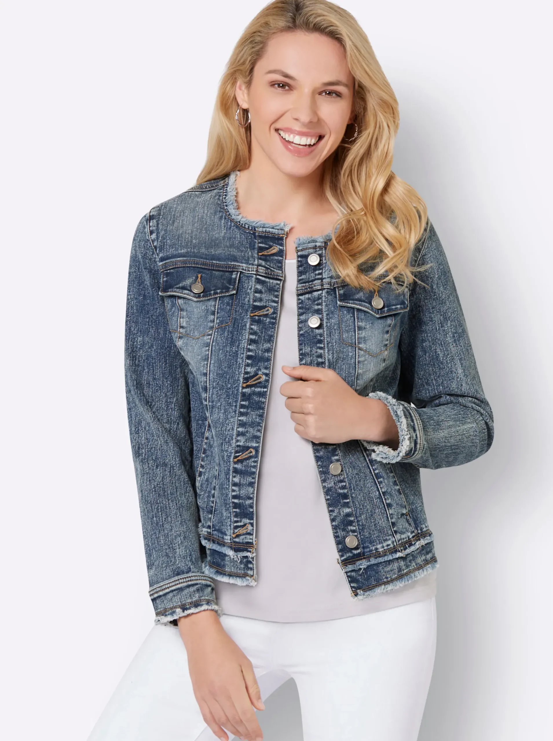 Jacken| Jeansjacke mit Fransen an den Absschlüssen blue-stone-washed