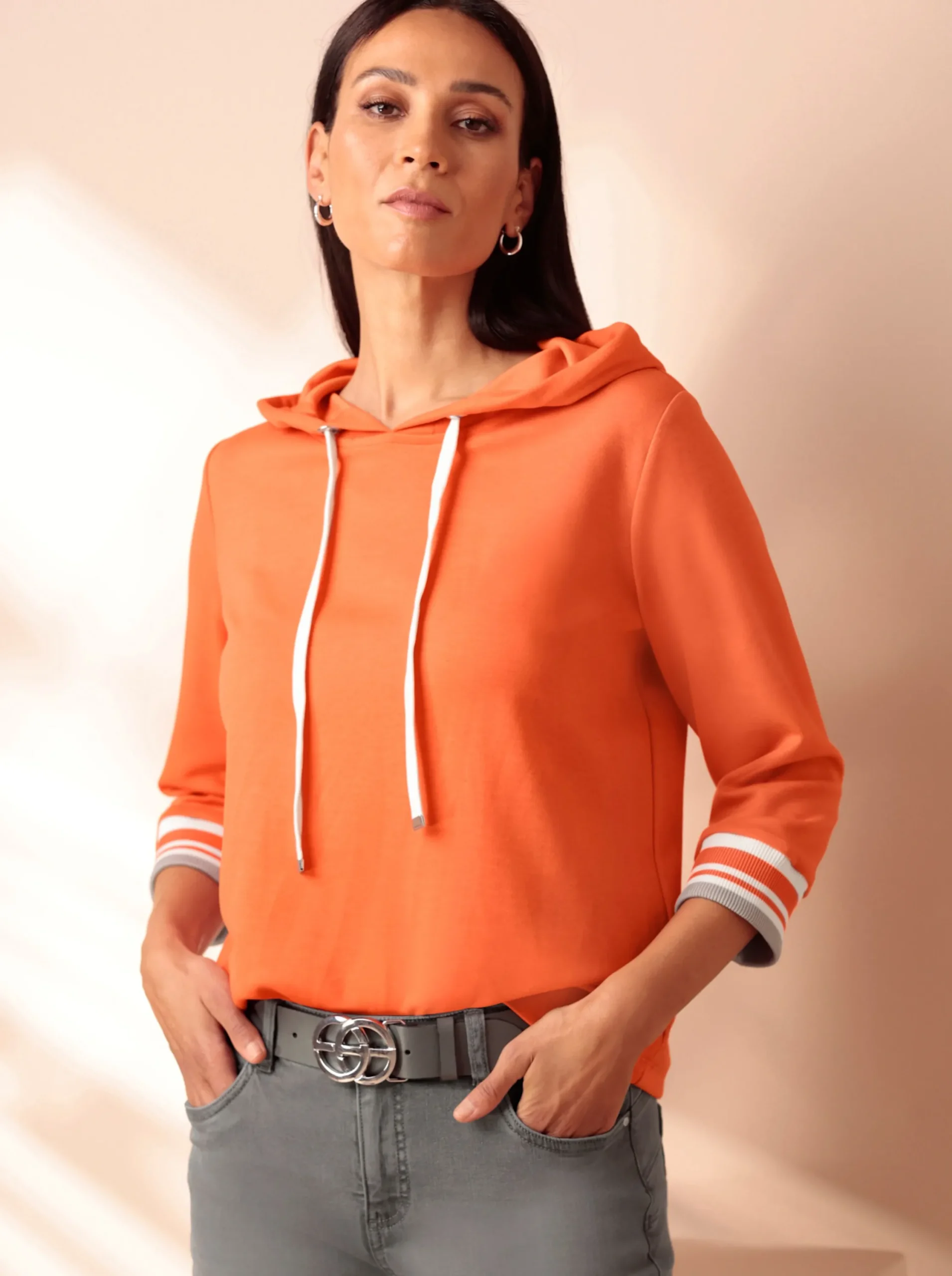 Shirts|heine Kapuzensweatshirt mit kontrastfarbenen Bündchen orange