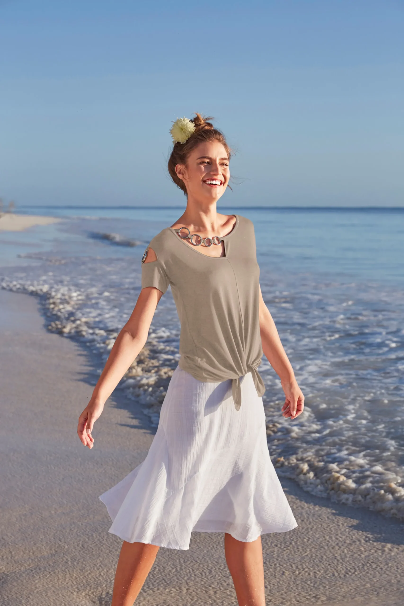 Basics|heine Kurzarmshirt mit asymmetrischem Ausschnitt sand