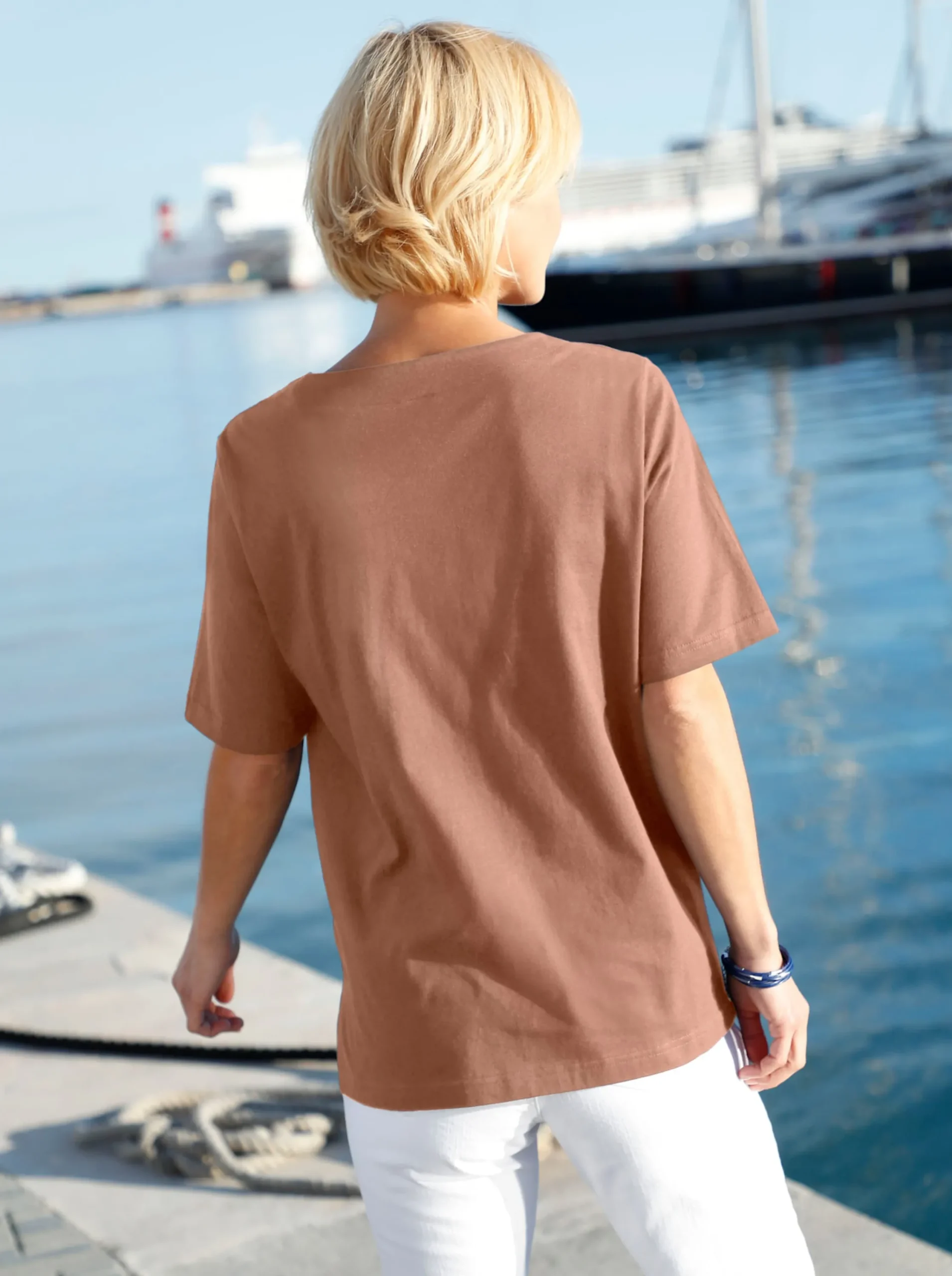 Shirts| Kurzarmshirt mit Muschel-Druck braun