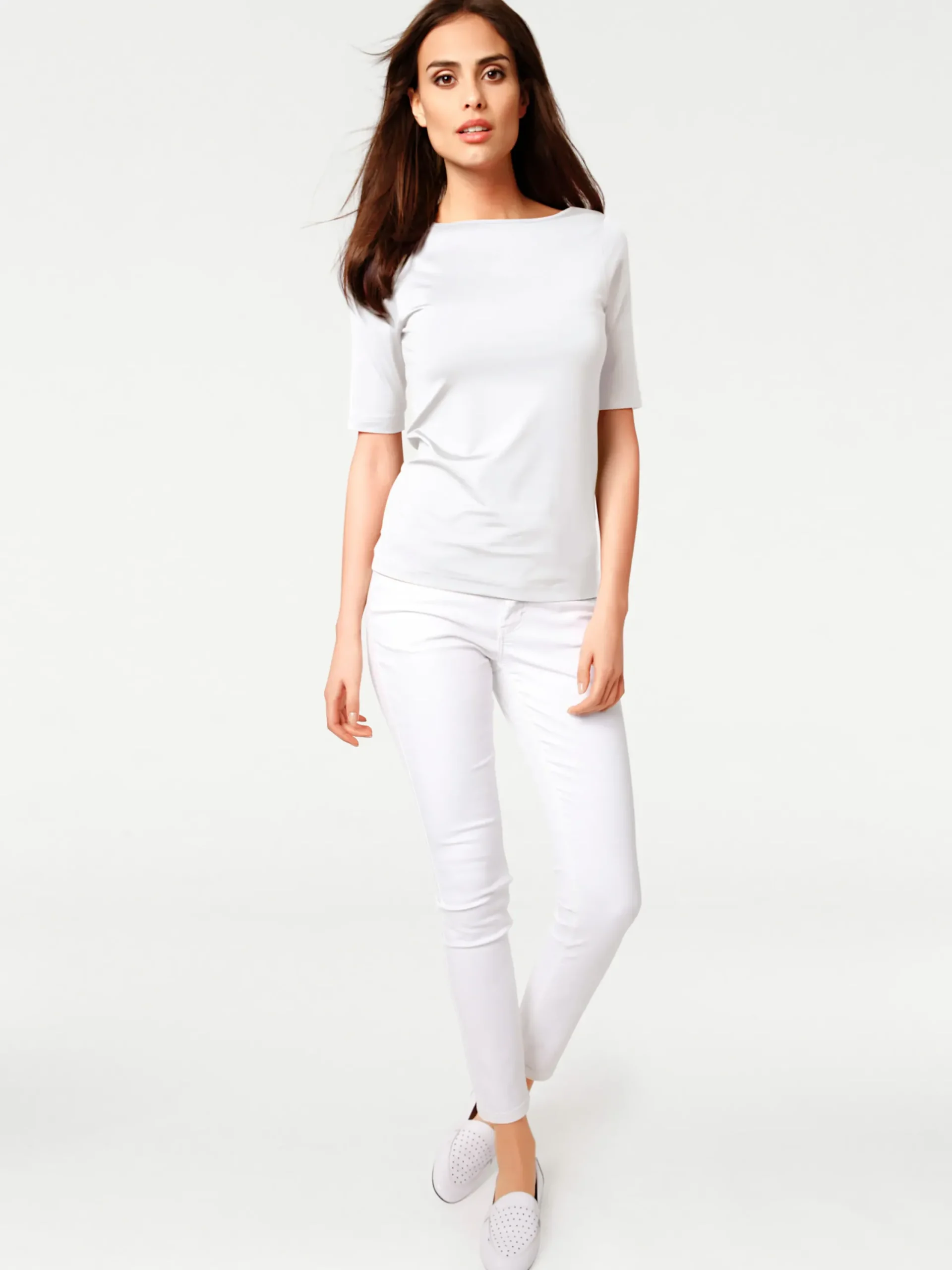 Basics|heine Kurzarmshirt mit V-Ausschnitt hinten weiß