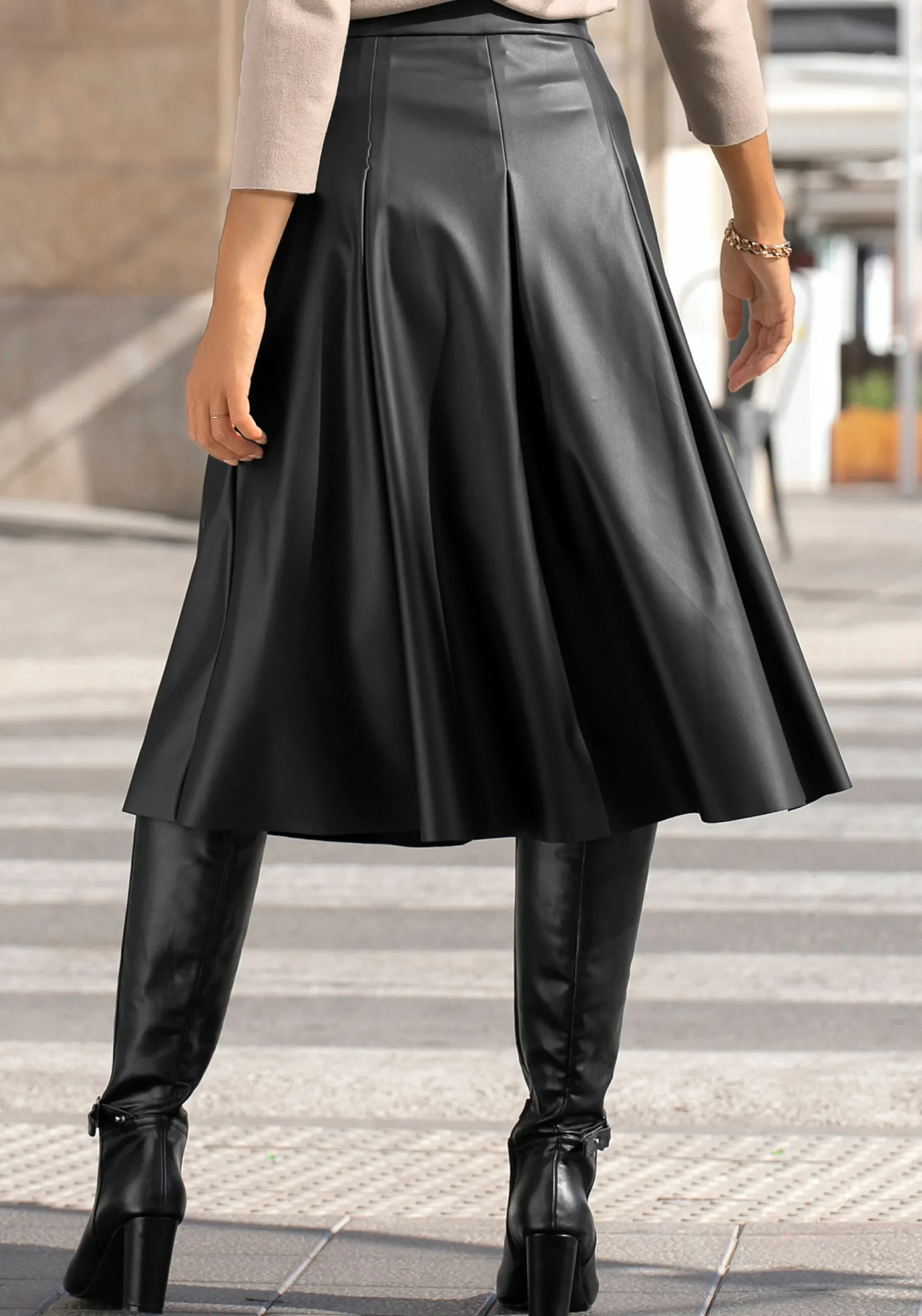 Strandmode|LASCANA Lederimitatrock schwarz