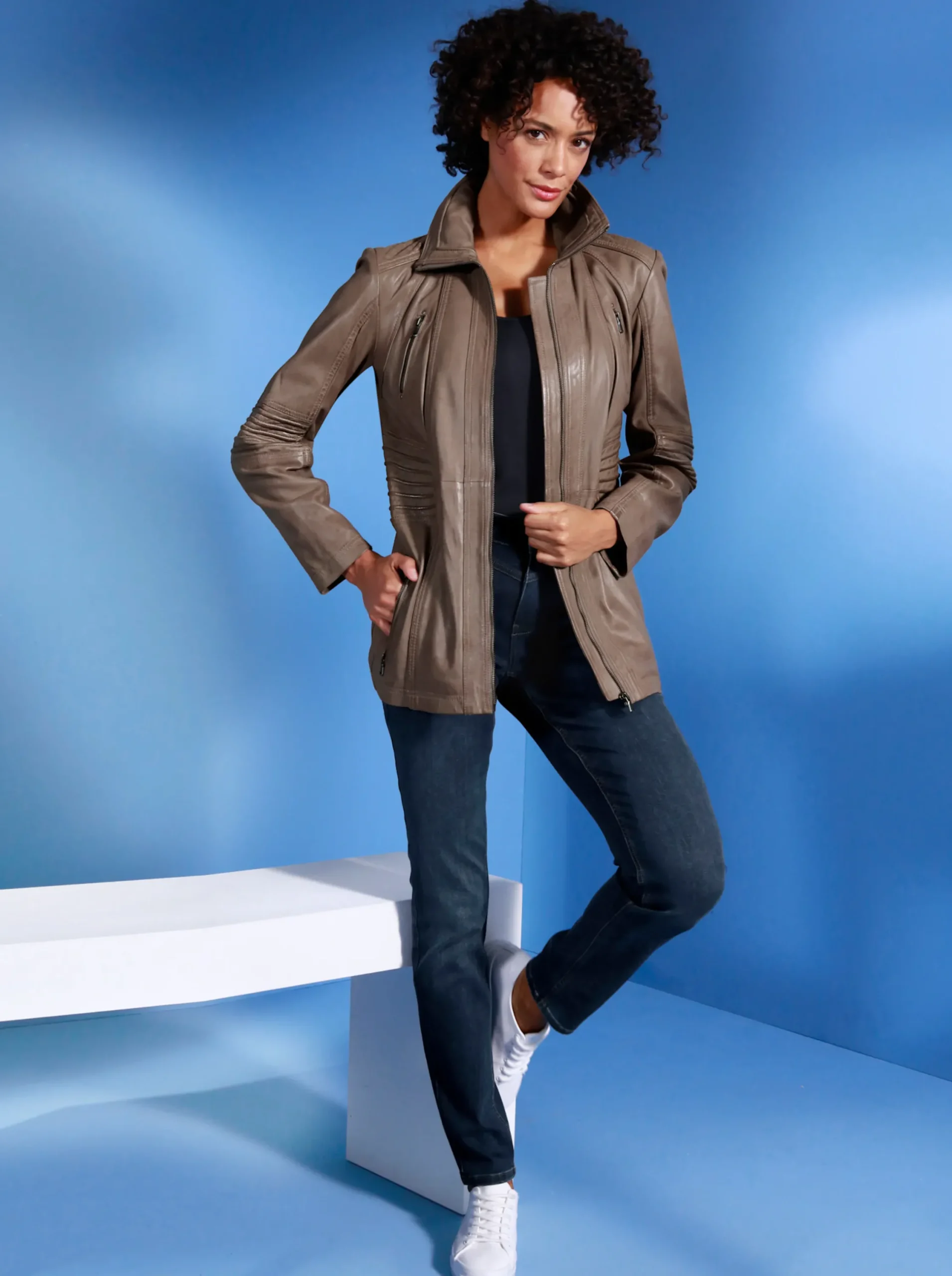 Jacken| Lederjacke mit Reißverschluss-Innentasche taupe