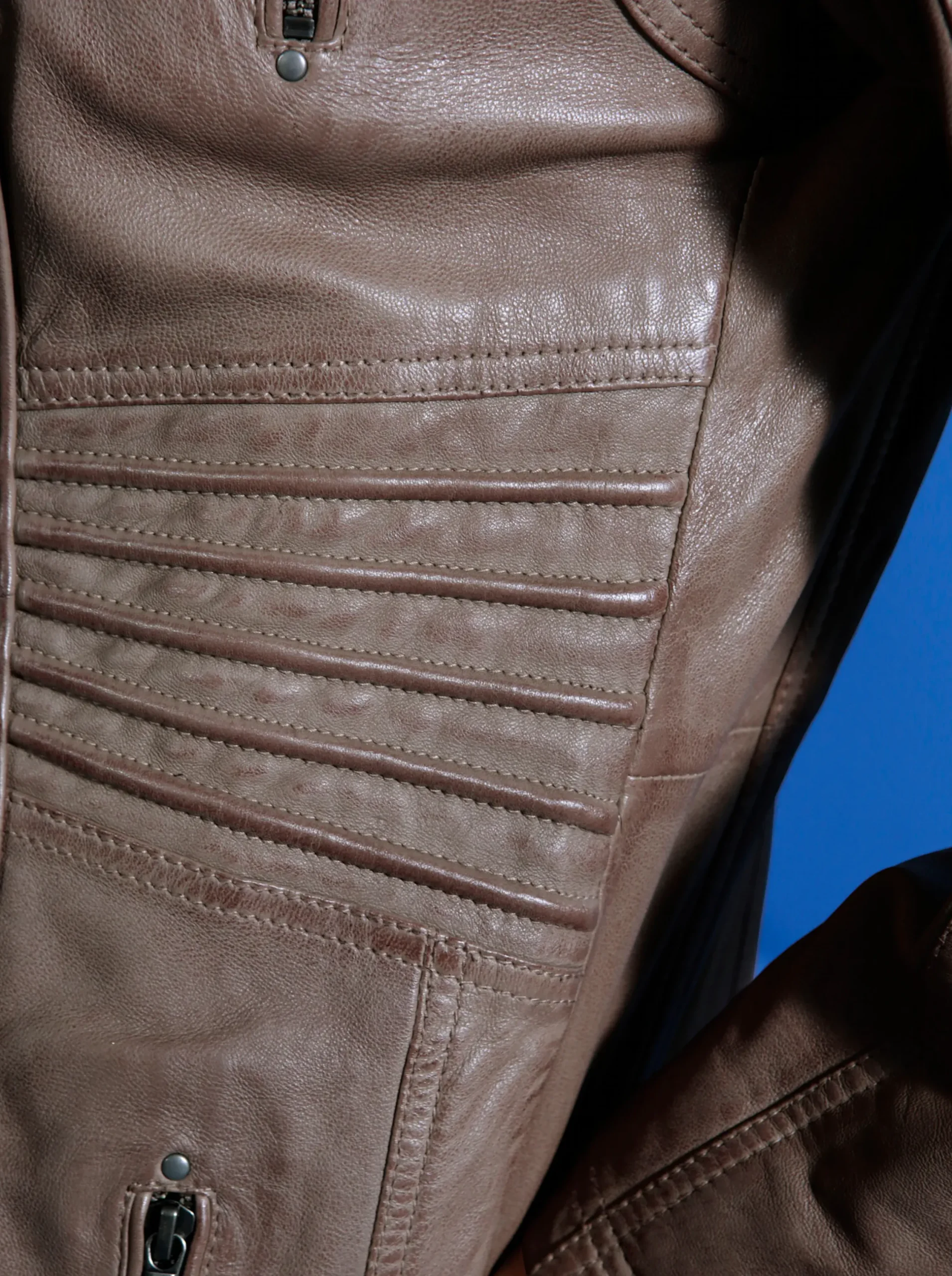 Jacken| Lederjacke mit Reißverschluss-Innentasche taupe