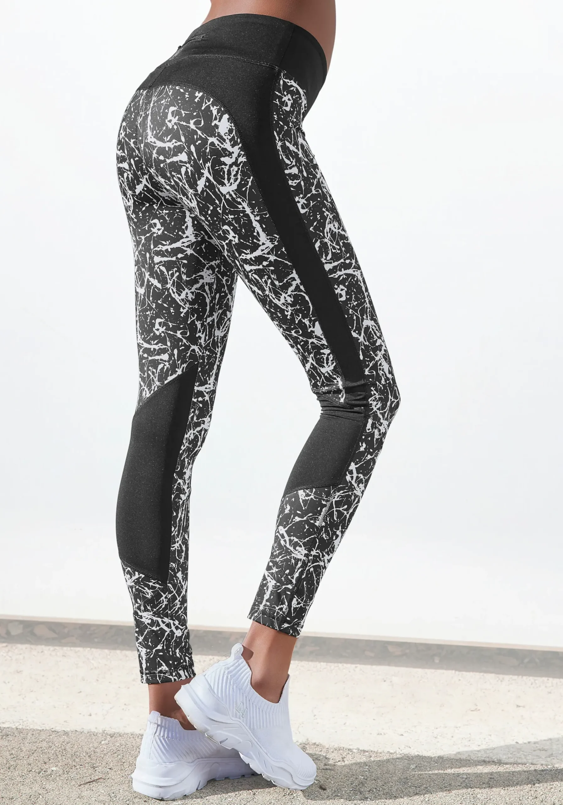 Hosen|LASCANA ACTIVE Leggings schwarz-marmoriert-weiß