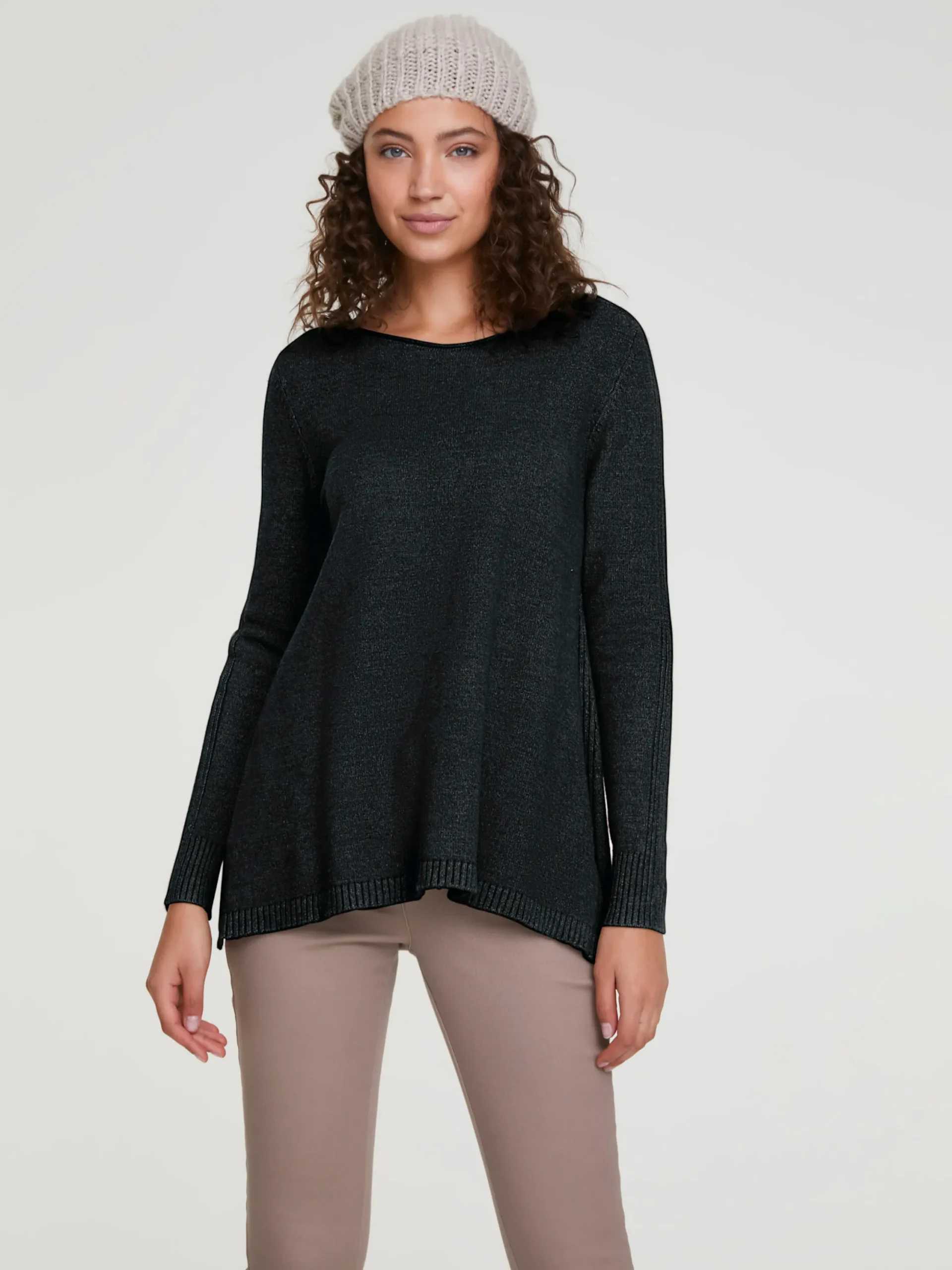 Basics|Pullover|heine Longpullover mit großzügigem Rundhals-Ausschnitt schwarz