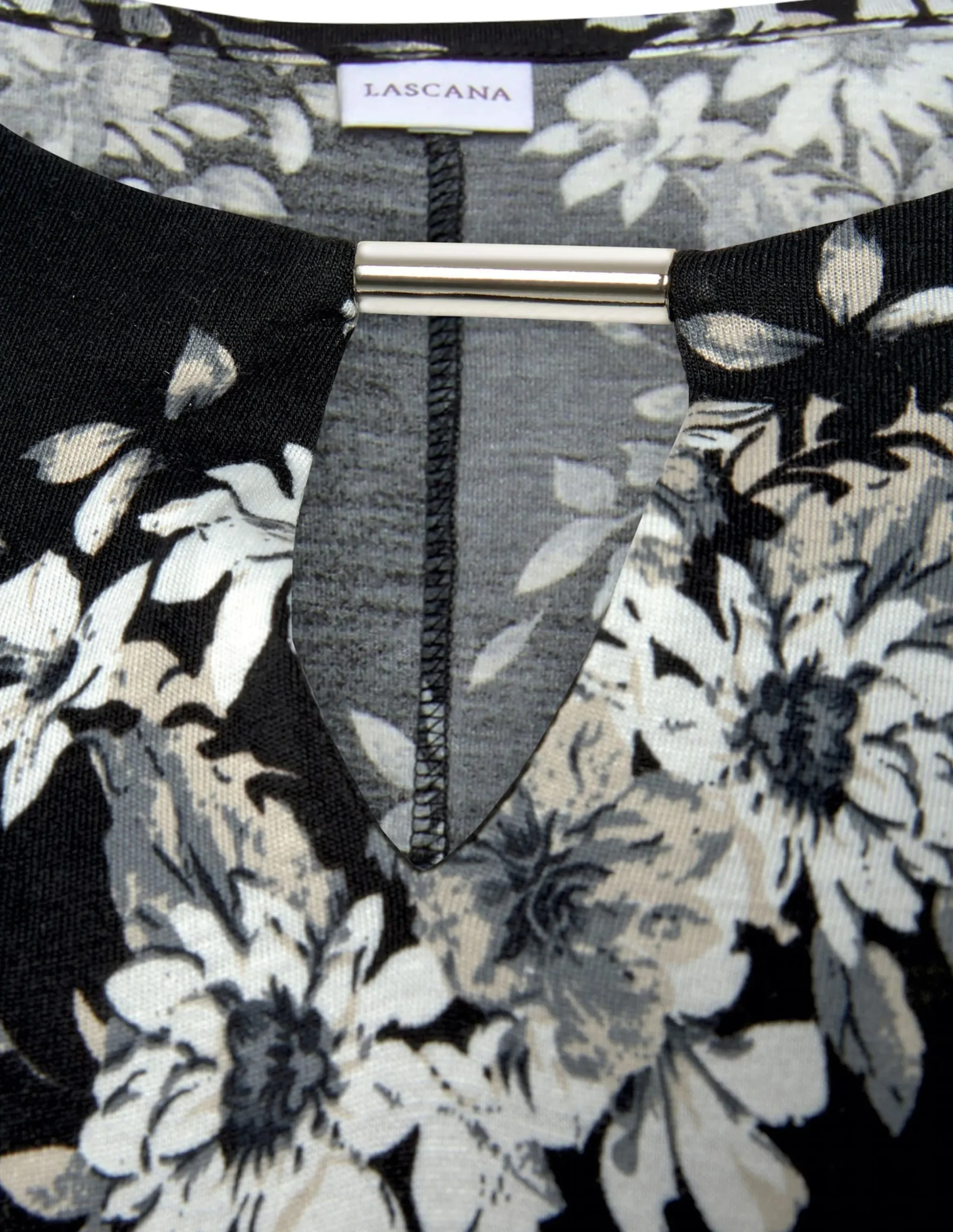 Strandmode|Shirts|LASCANA Longshirt schwarz-bedruckt