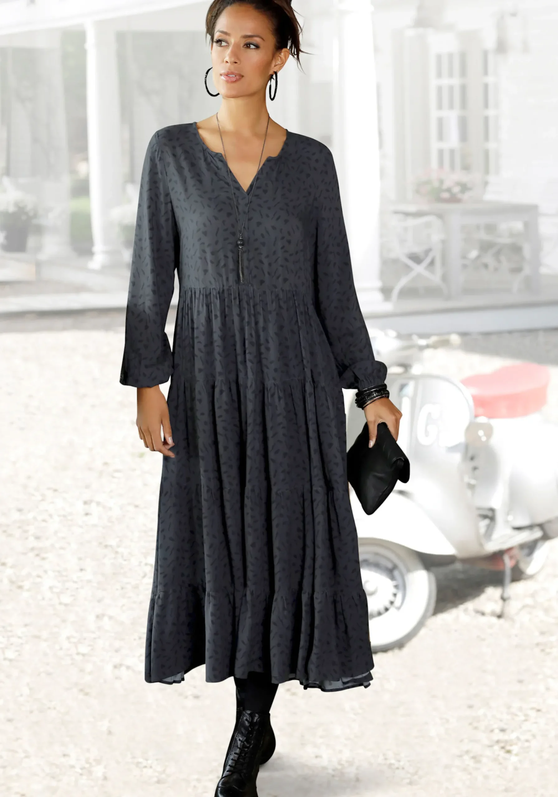 Kleider|LASCANA Maxikleid grau-schwarz-bedruckt