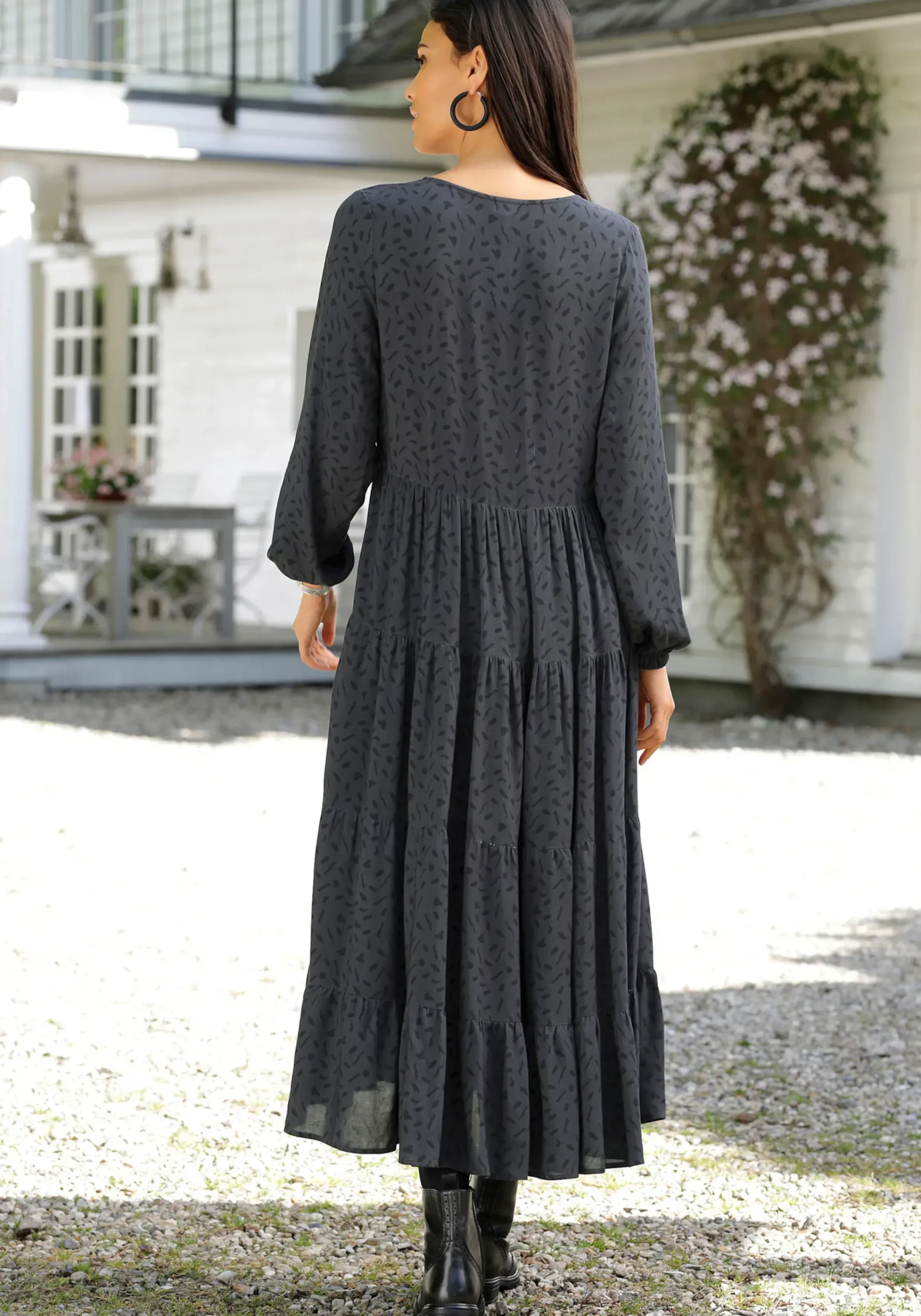 Kleider|LASCANA Maxikleid grau-schwarz-bedruckt