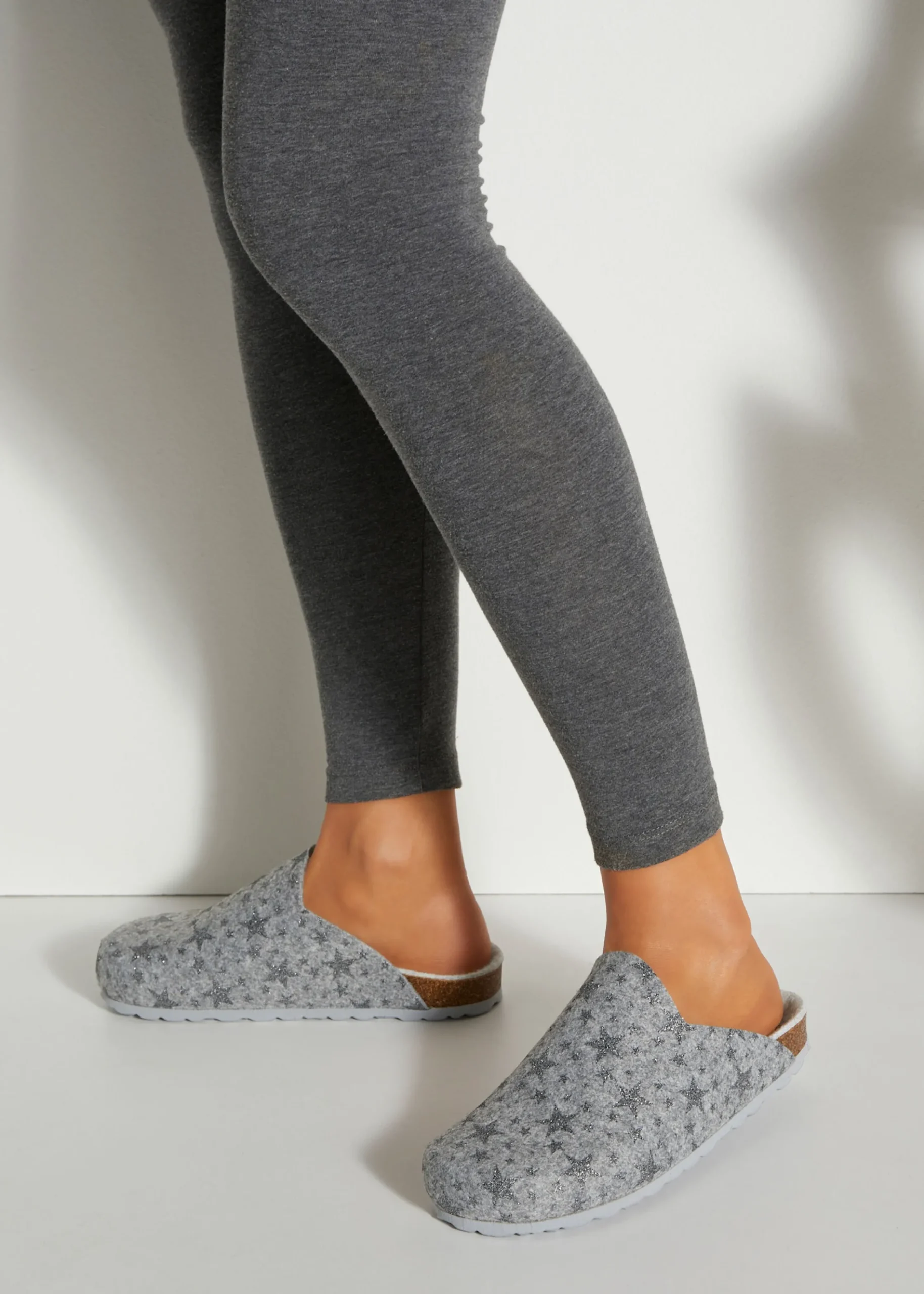 Pantoletten|Vivance Pantolette grau