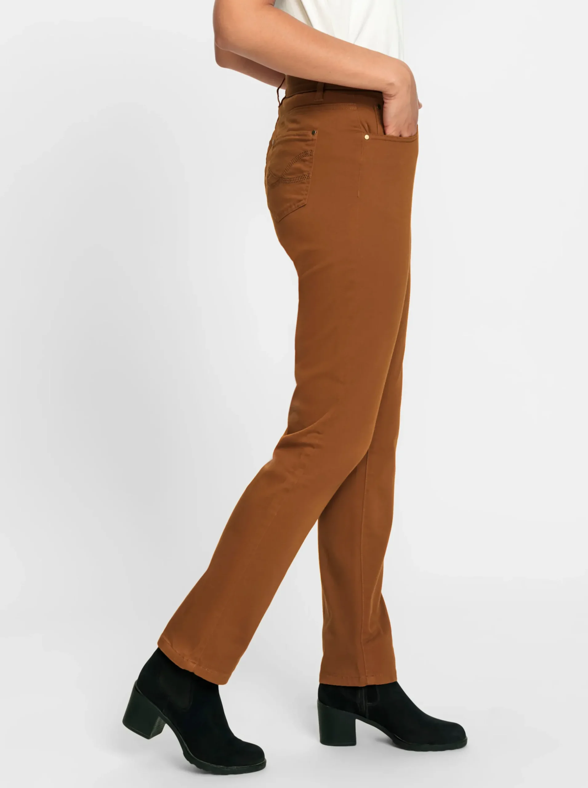 Jeans| 5-Pocket-Jeans mit bestickten Gesäßtaschen cognac