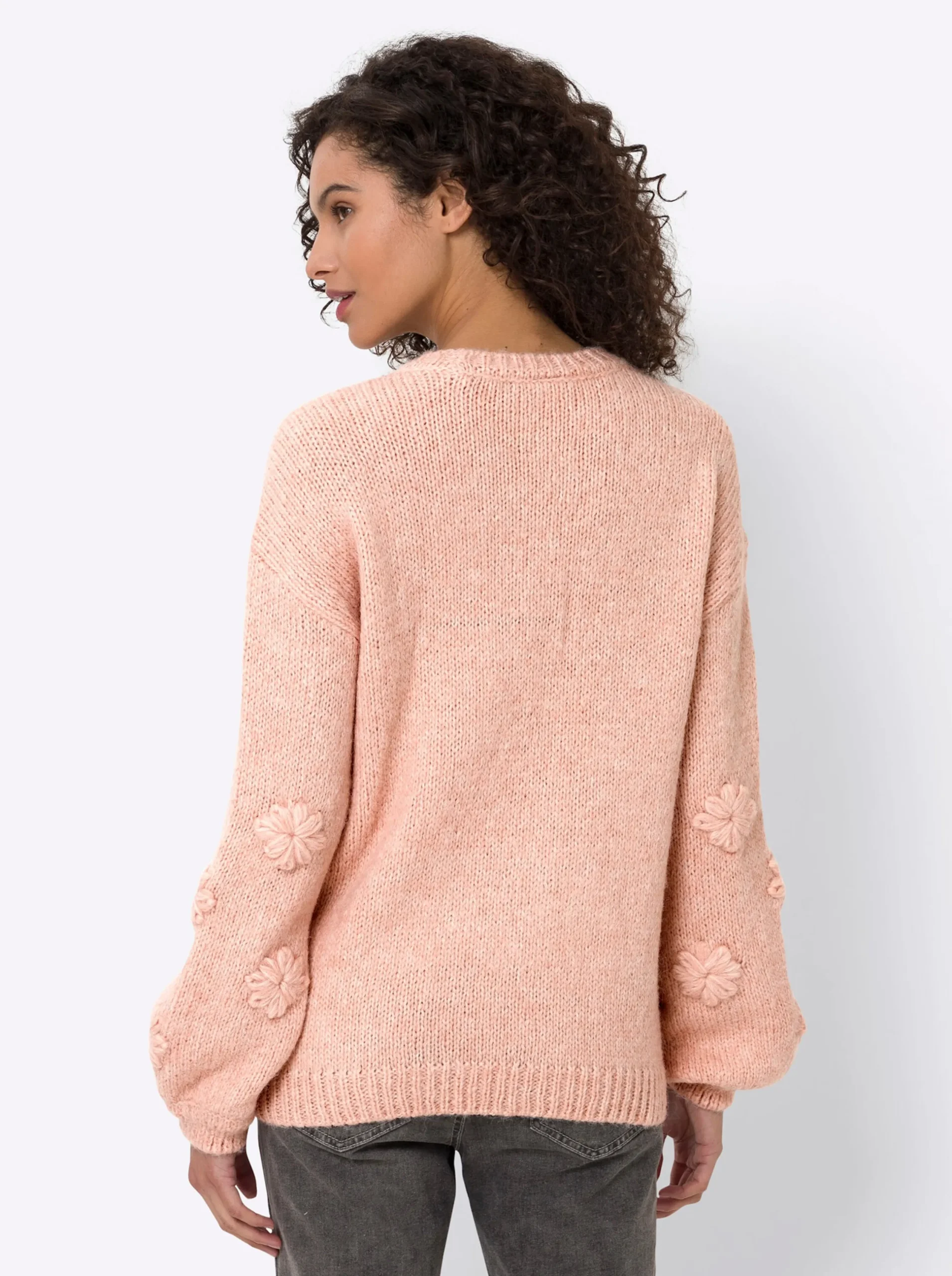 Pullover|heine Rundhalspullover mit 3D-Blüten am Ärmel puder