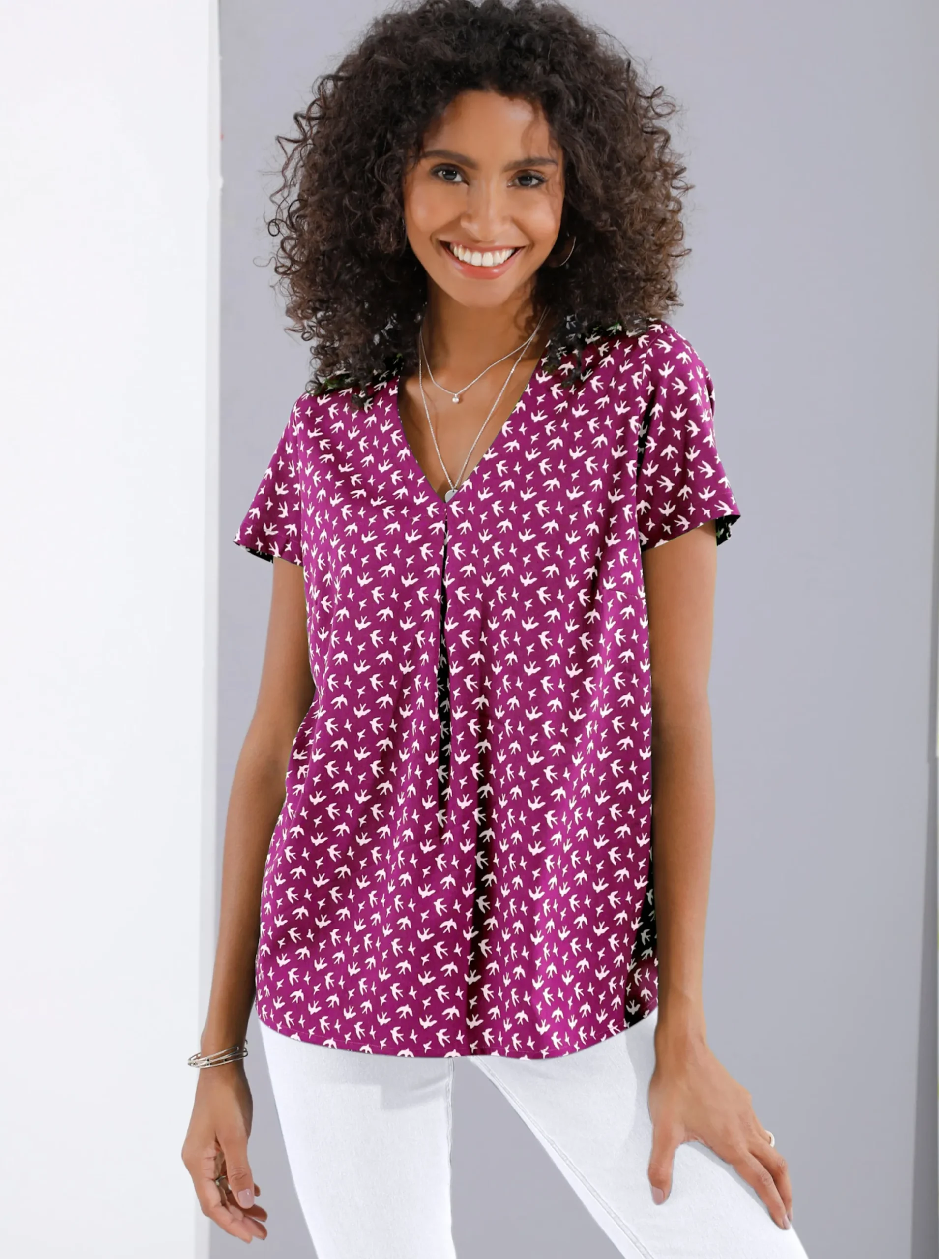 Blusen| Schlupf-Bluse mit Schwalben-Muster magenta-bedruckt