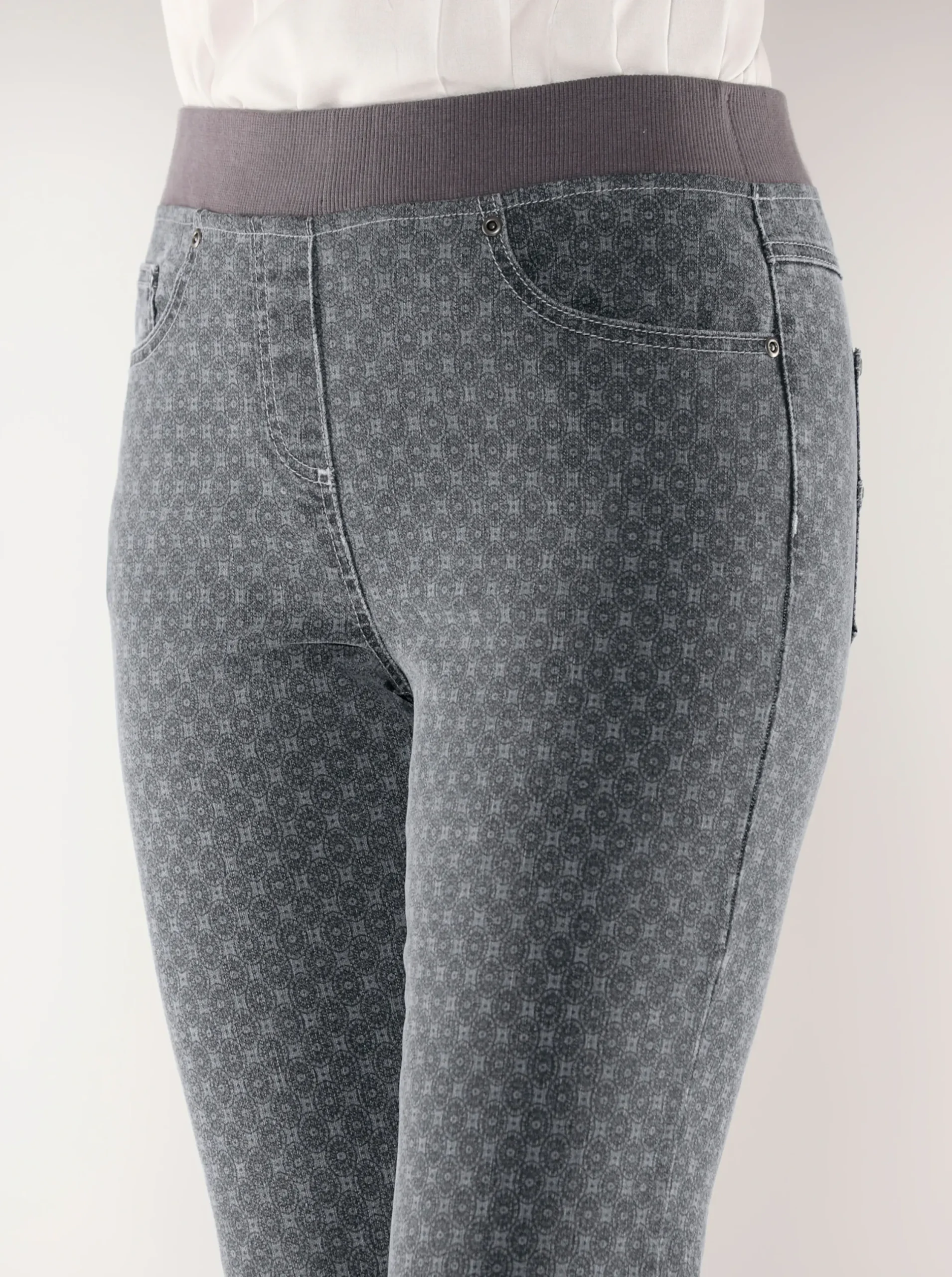 Jeans| Schlupfjeans mit geripptem Strick-Dehnbund grey-denim-bedruckt