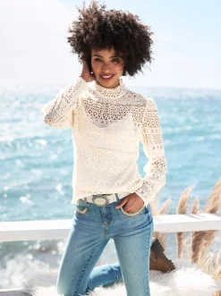 Blusen|heine Spitzenbluse inklusive blickdichtem Top champagner