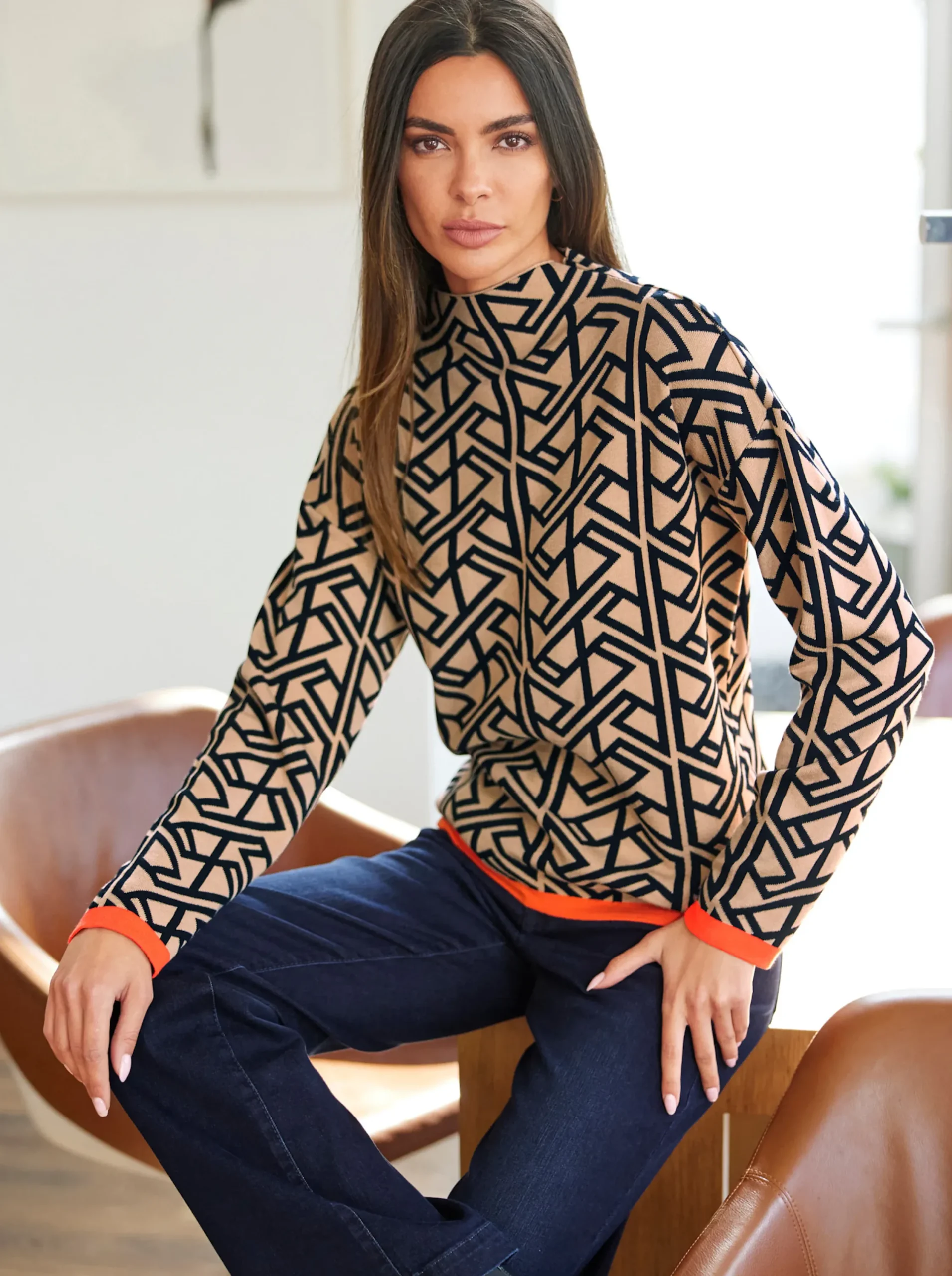 Pullover|heine Stehkragenpullover im grafischen Dessin camel-schwarz-gemustert