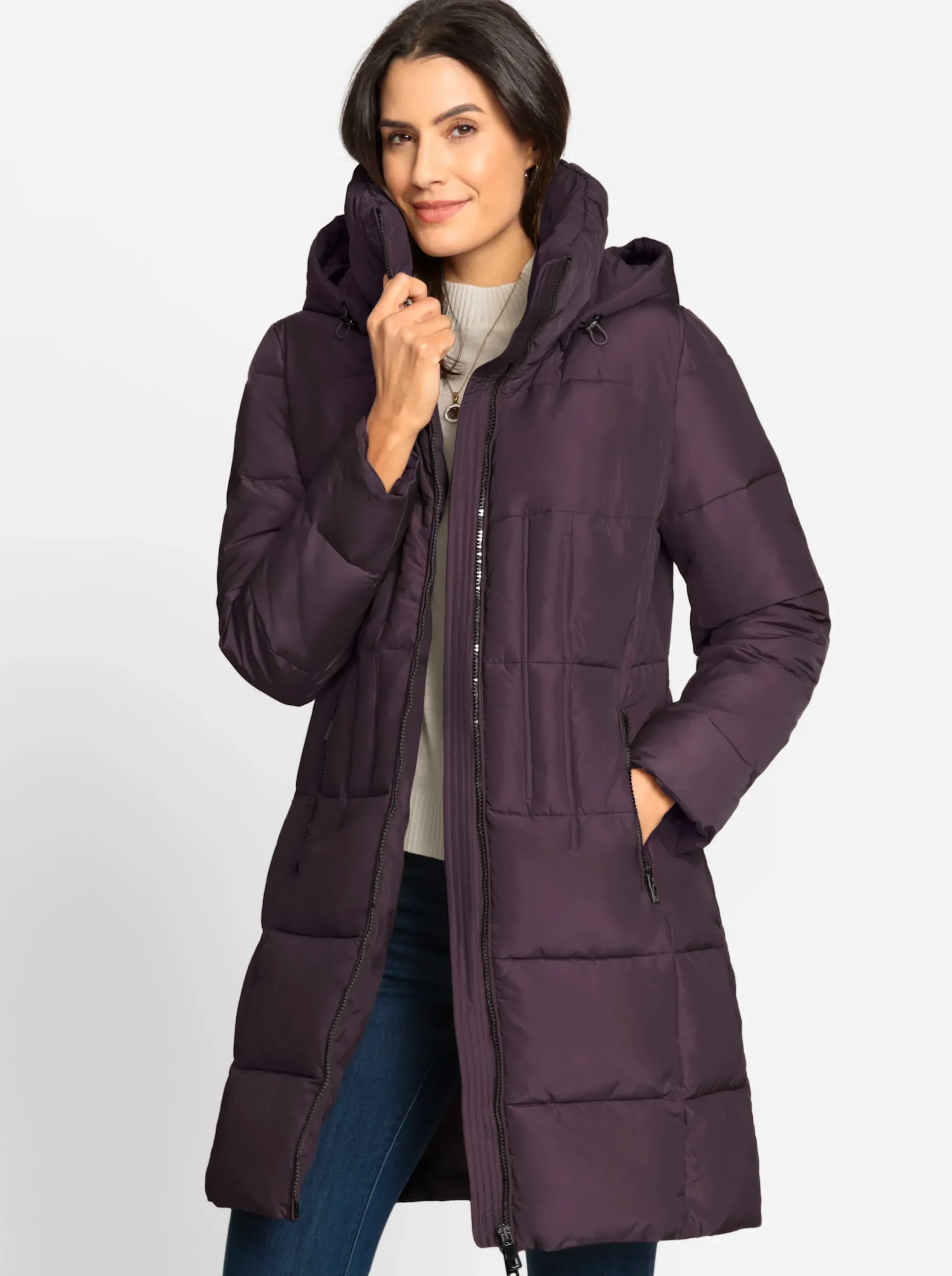 Mäntel| Steppmantel mit Raffung am Stehkragen aubergine