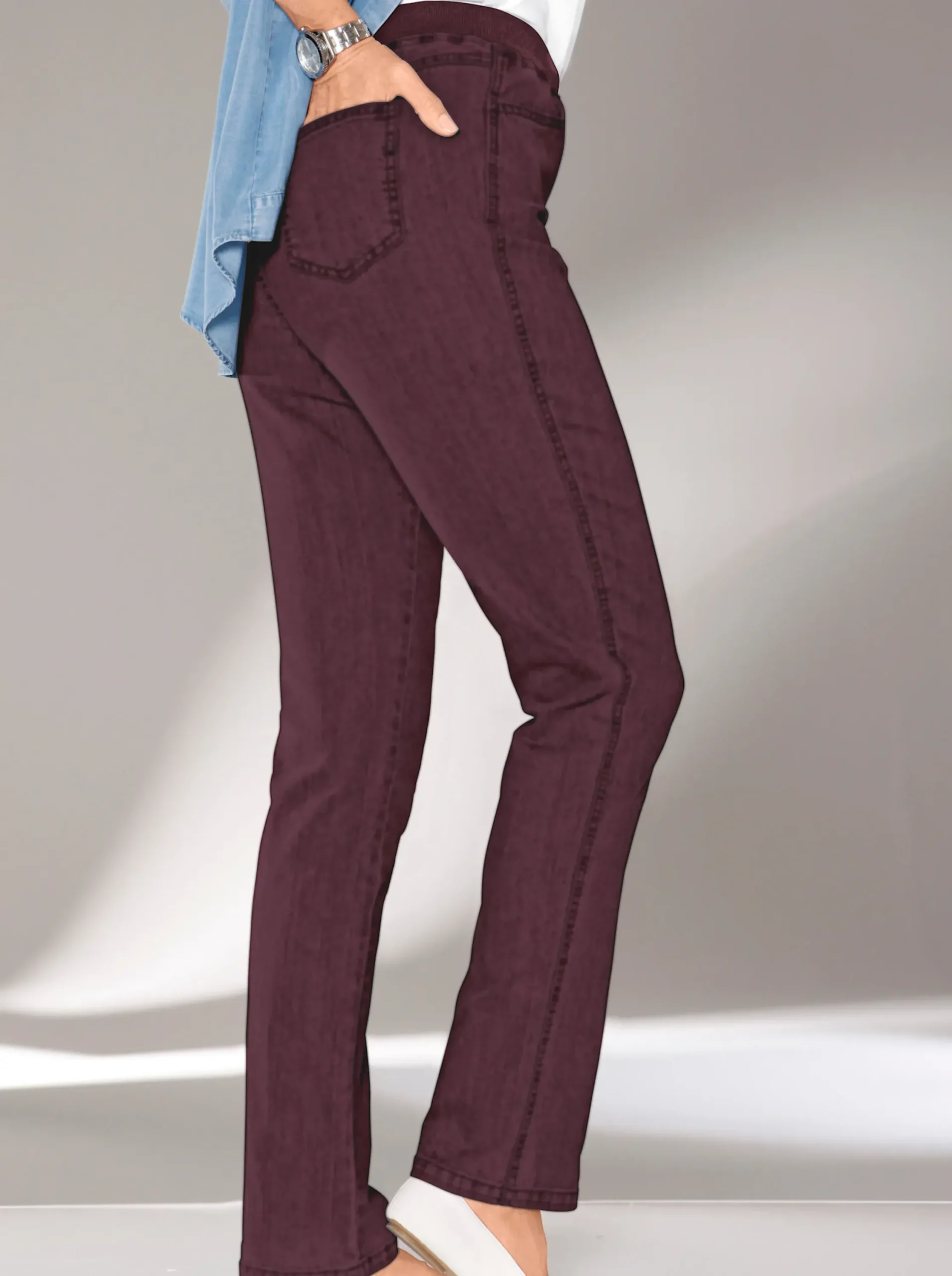 Jeans| Stretch-Jeans mit Rundum-Dehnbund bordeaux