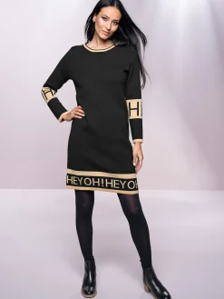 Kleider|heine Strickkleid mit Lettering-Muster schwarz-beige-gemustert