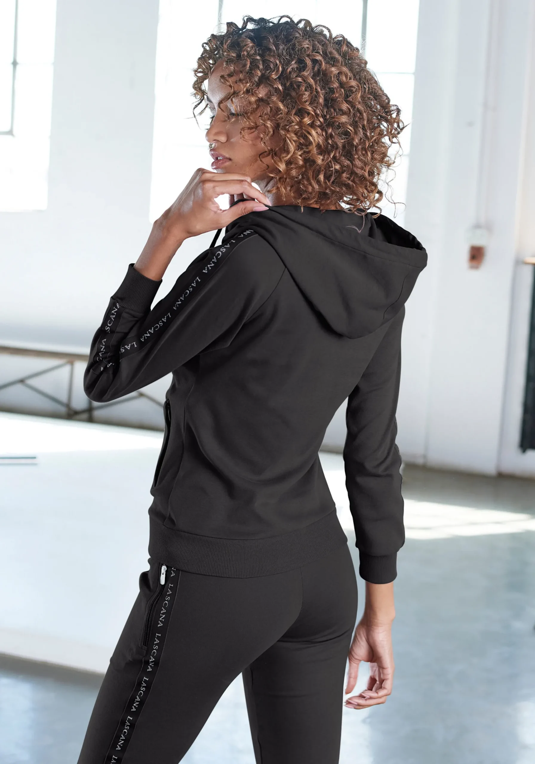 Jacken|LASCANA ACTIVE Trainingsjacke schwarz