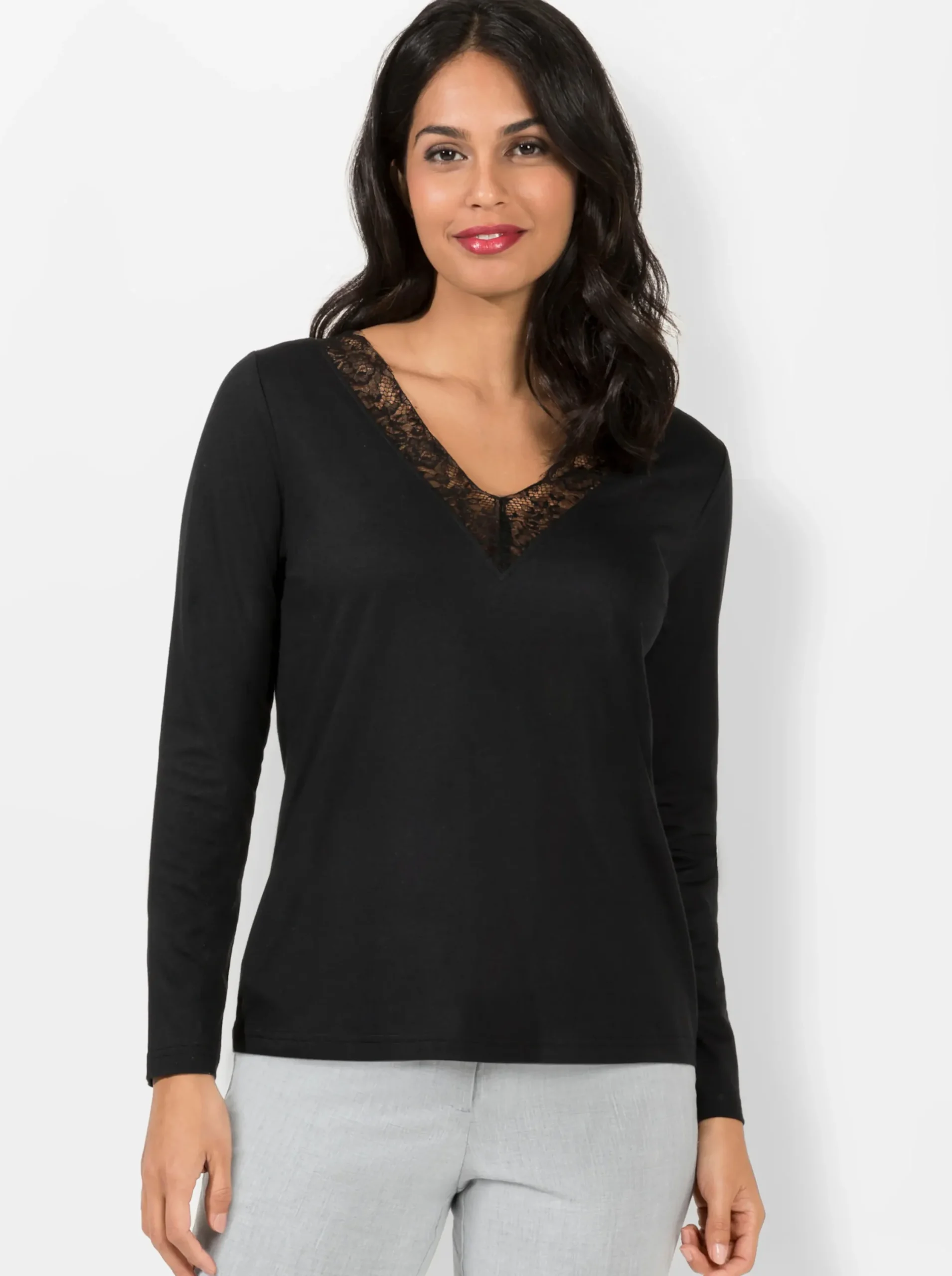 Shirts| V-Shirt mit Spitzen-Einsatz schwarz